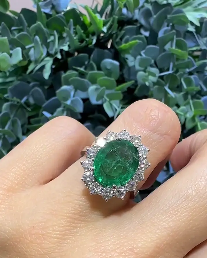 5.92 ct Zümrüt ve 1.27 ct Pırlanta Yüzük, görsel 1