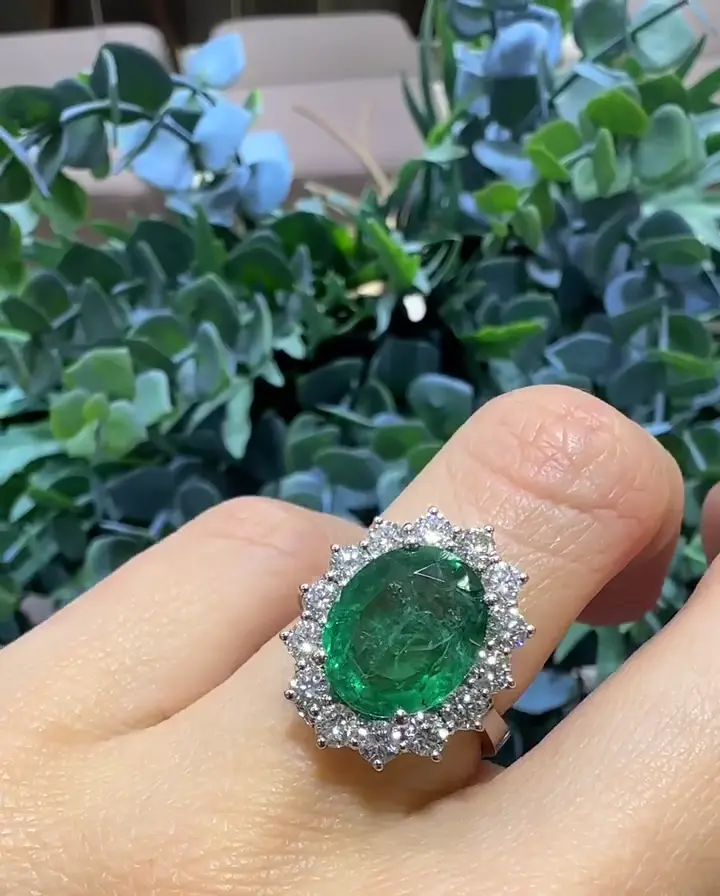 5.92 ct Zümrüt ve 1.27 ct Pırlanta Yüzük, görsel 2