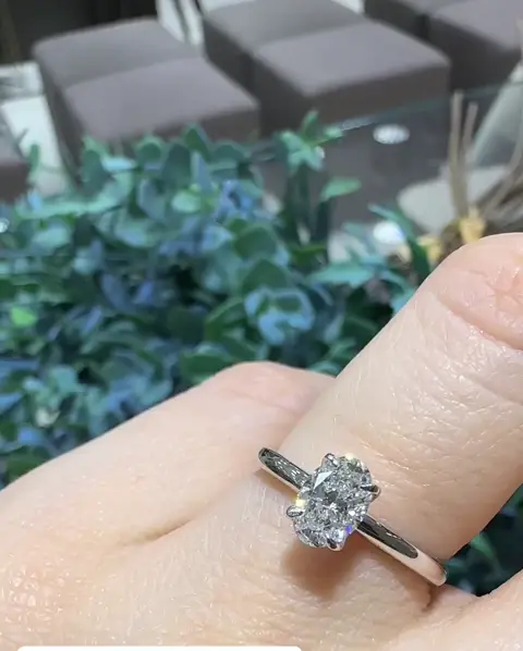 0.70 ct Oval Pırlanta Yüzük