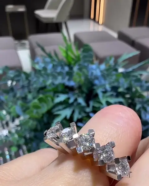 2.03 ct Beştaş Pırlanta Yüzük