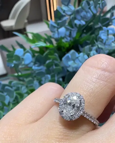0.90-0.61 ct Oval Pırlanta Yüzük
