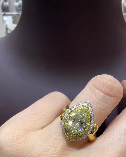 2.46 ct Sarı Pırlanta Tasarım Yüzük