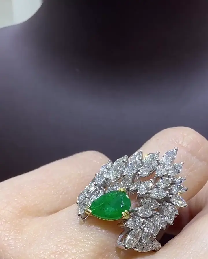 1.36 ct Zümrüt ve 2.49 ct Pırlanta Yüzük, görsel 1