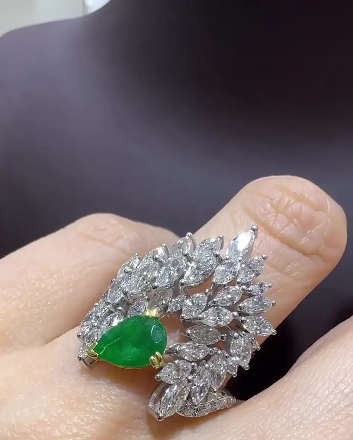 1.36 ct Zümrüt ve 2.49 ct Pırlanta Yüzük, görsel 2