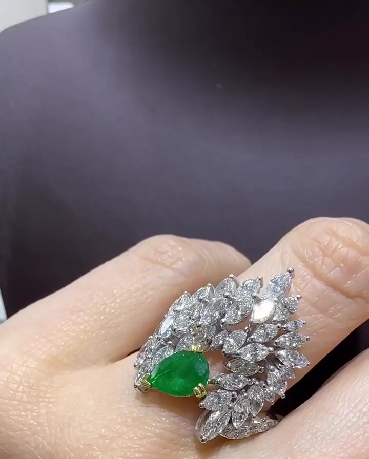 1.36 ct Zümrüt ve 2.49 ct Pırlanta Yüzük, görsel 3