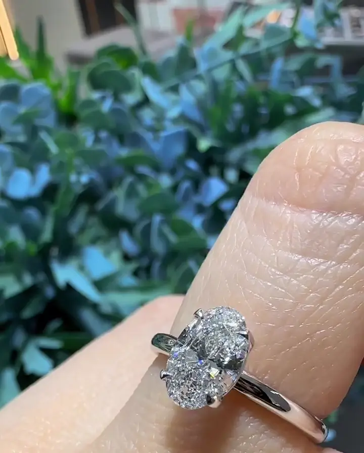 2.01 ct Oval Pırlanta Yüzük, görsel 1