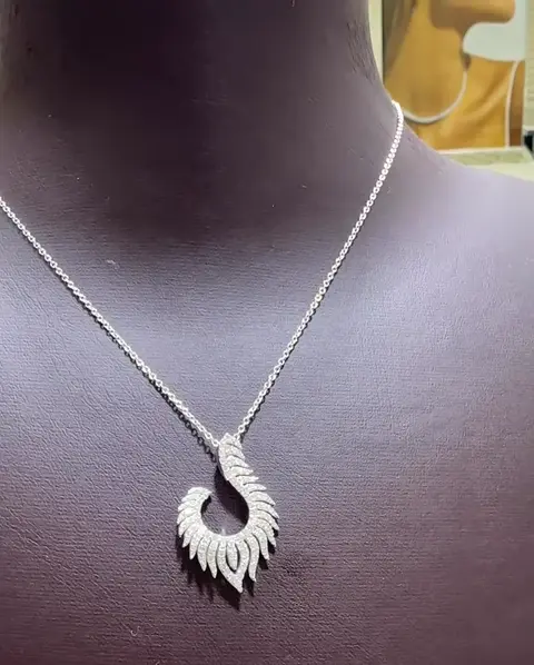 1.01 ct Tasarım Pırlanta Kolye