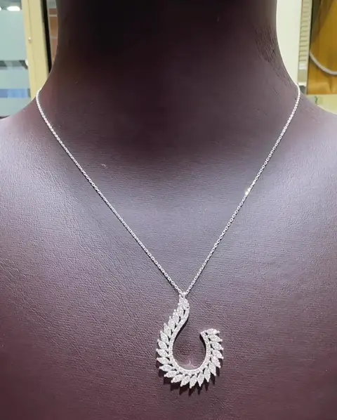 0.90 ct Tasarım Pırlanta Kolye