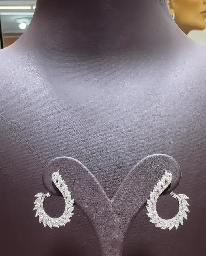1.30 ct Tasarım Pırlanta Küpe, görsel 3