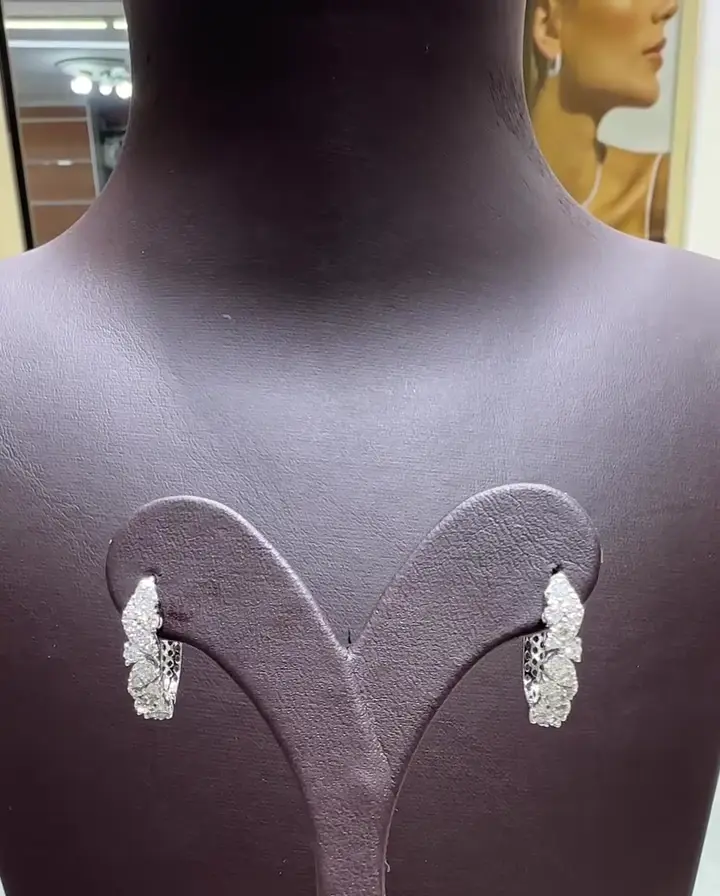 0.90 ct Tasarım Pırlanta Küpe, görsel 1