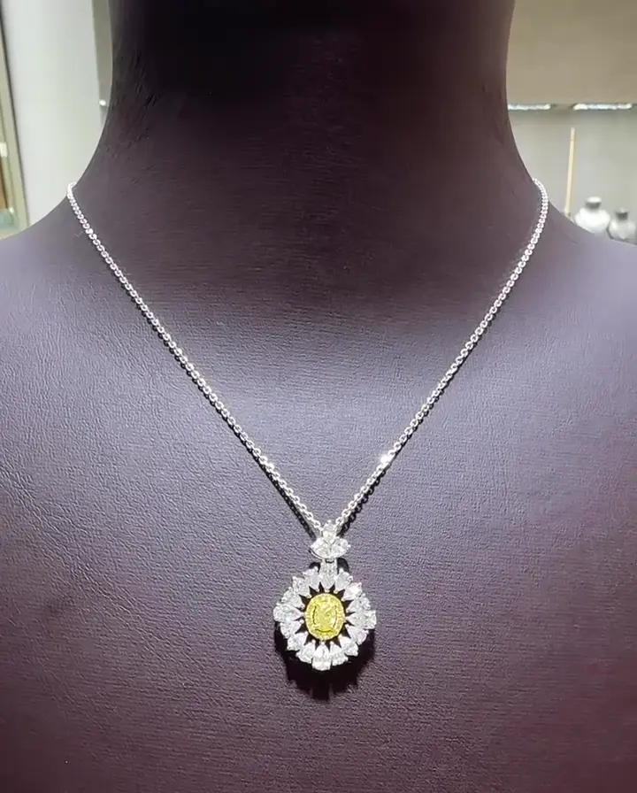 0.46 ct Sarı Pırlanta Tasarım Kolye, görsel 1