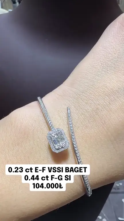0.23-0.44 ct Baget Pırlanta Bileklik videosundan kare