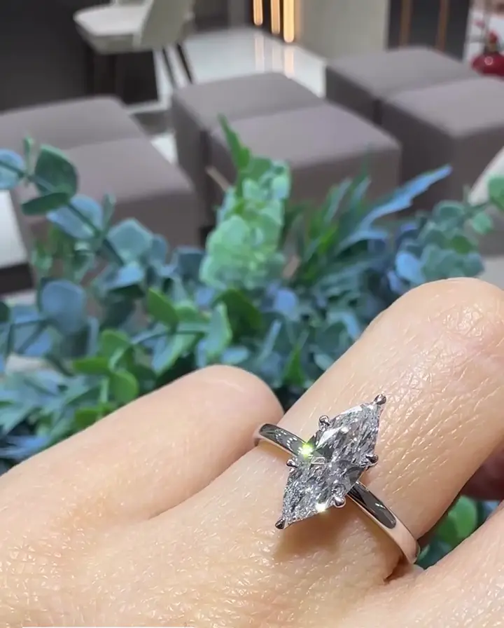 1.21 ct Markiz Pırlanta Yüzük, görsel 1