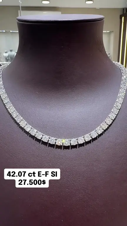 42.07 ct Suyolu Pırlanta Gerdanlık videosundan kare