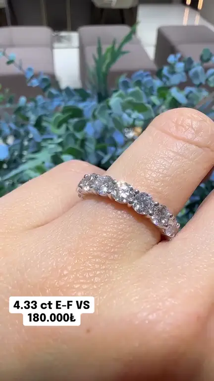 4.33 ct Tamtur Pırlanta Yüzük videosundan kare