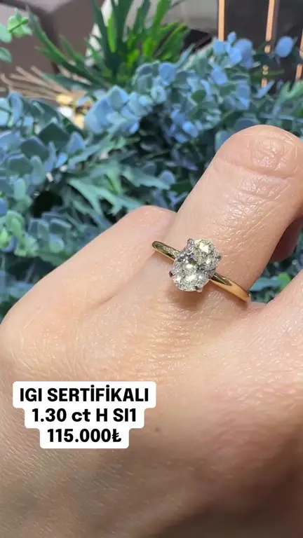 1.30 ct Tektaş Pırlanta Yüzük videosundan kare