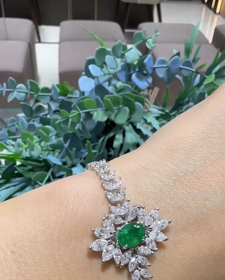 1.77 ct Zümrüt ve 4.00 ct Pırlanta Bileklik, görsel 1